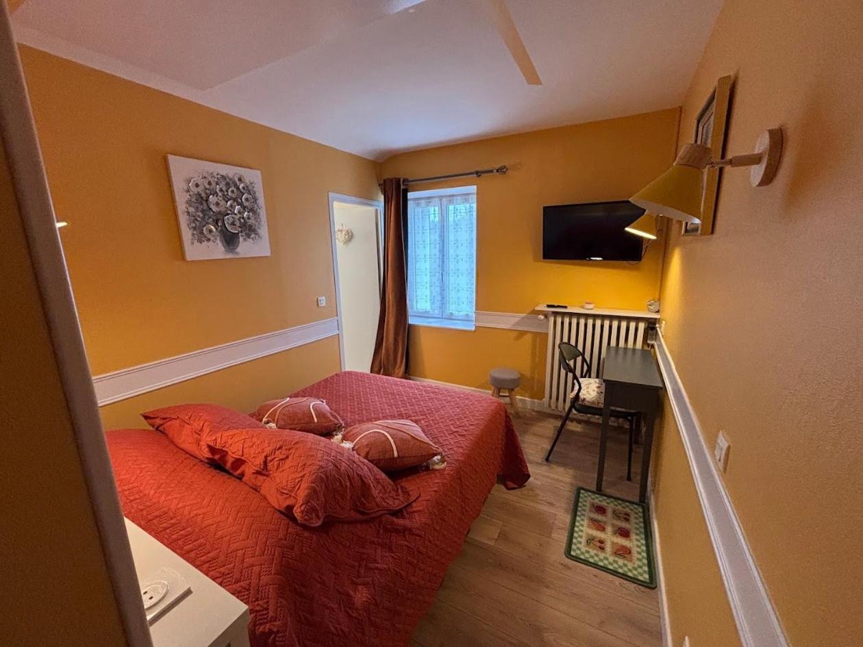 Auberge De La Normandie Junhac 외부 사진